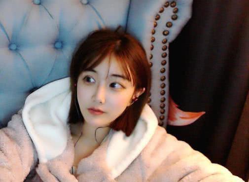 娱乐吃瓜小阿酱是谁啊,网络红人的崛起之路